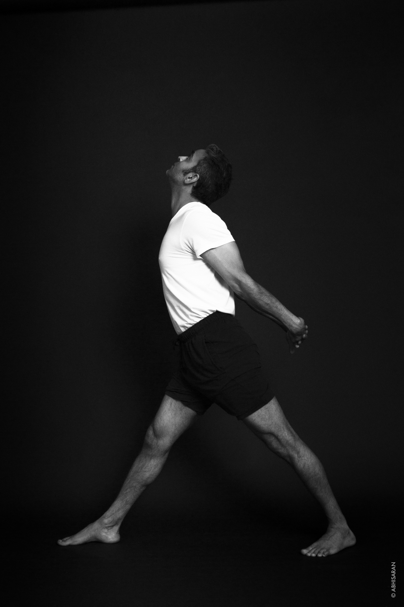 Pārsvōttānāsana 3